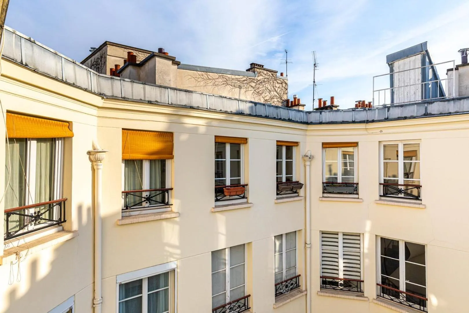 Apartament Guestready - Elevated Charm Near Notre-Dame Paryż